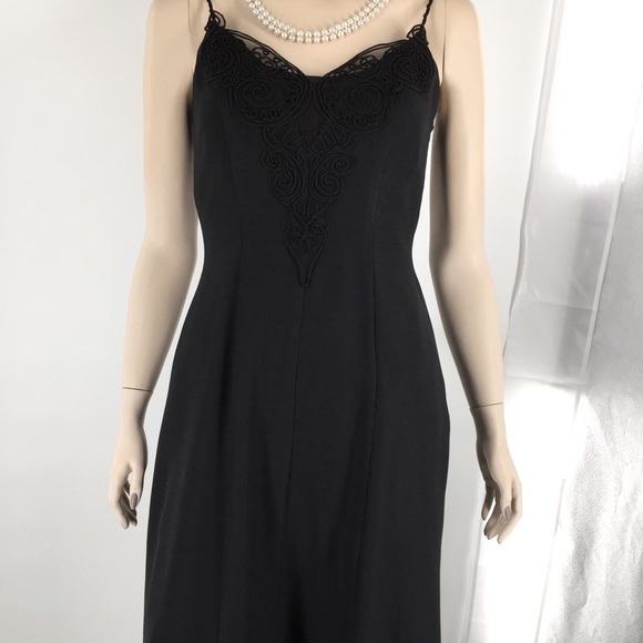 Jessica Howard Black Gown - Picture 5 of 10